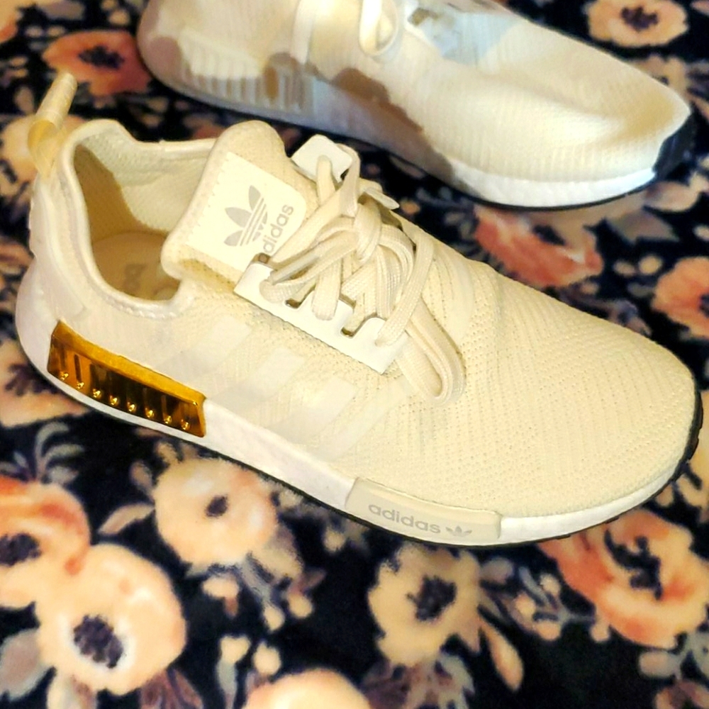 Womans Adidas shoes size 9